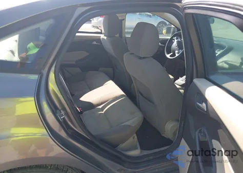 2014 Ford Focus Se z USA, uszkodzony, nr VIN 1FADP3F25EL215456